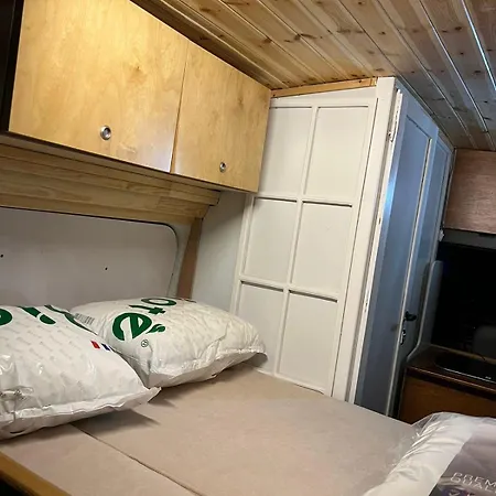 Botel Camper Rent Albania