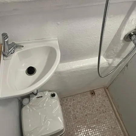 Camper Rent Albania Botel